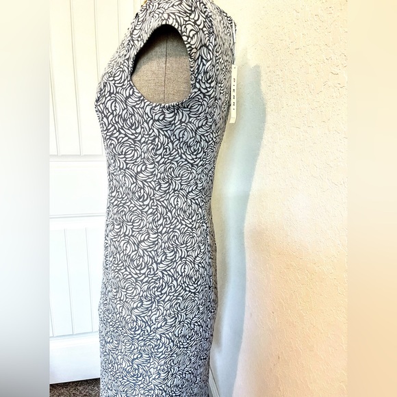 Pierri Dress Size 8 NWT Grey Sheath Dress with Zipper Accents Short Sleeves - Picture 6 of 16